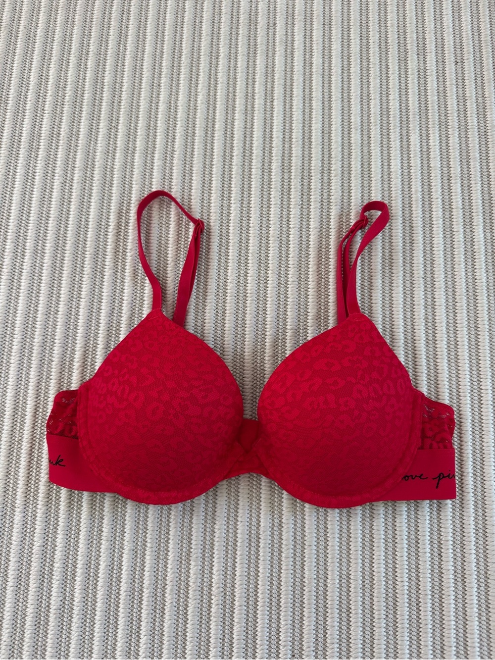 PINK Victoria's Secret Red Lace-Print